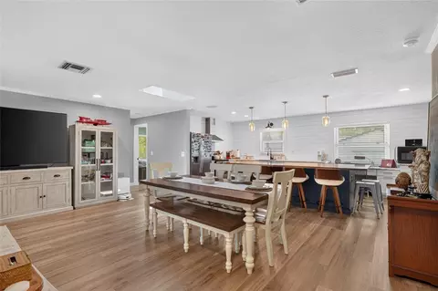 Dining - 1502 SE 16th Ave, Ocala, FL 34471 photo 1 of 4