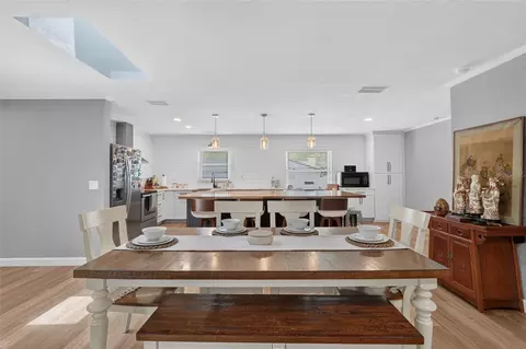 Dining - 1502 SE 16th Ave, Ocala, FL 34471 photo 3 of 4