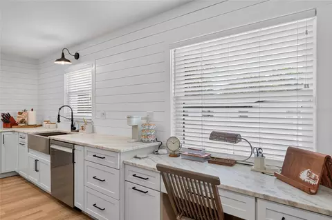Kitchen - 1502 SE 16th Ave, Ocala, FL 34471 photo 4 of 7
