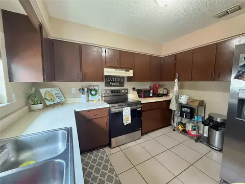 Kitchen - 6 Spring Lane Way, Ocala, FL 34472 photo 2 of 2