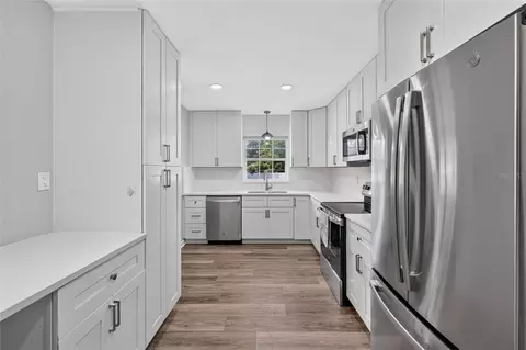 Kitchen - 3408 SE 13th Pl, Ocala, FL 34471 photo 4 of 6