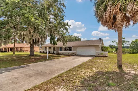 Exterior - 1111 Hickory Rd, Ocala, FL 34472 photo 2 of 12