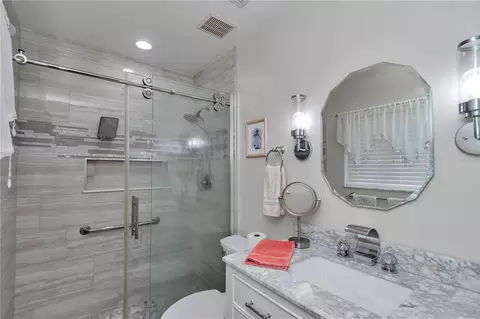Bath - 1111 Hickory Rd, Ocala, FL 34472 photo 1 of 2