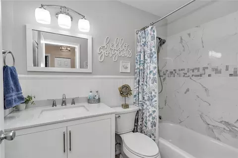 Bath - 1111 Hickory Rd, Ocala, FL 34472 photo 2 of 2