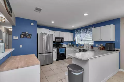 Kitchen - 1111 Hickory Rd, Ocala, FL 34472 photo 1 of 3