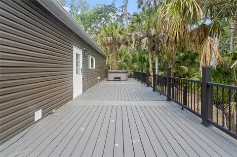 Exterior - 375 Sapp St, Inglis, FL 34449 photo 3 of 7