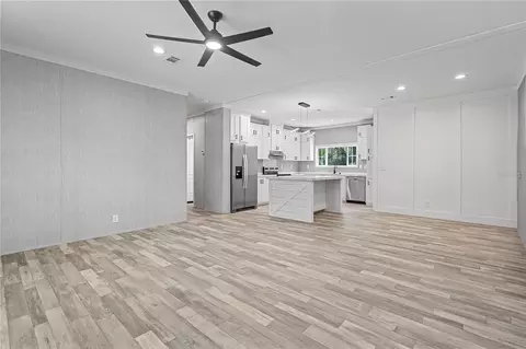 Living - 375 Sapp St, Inglis, FL 34449 photo 2 of 3