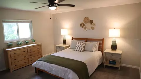 Bedroom - 2190 SE 39th St, Ocala, FL 34480 photo 4 of 9