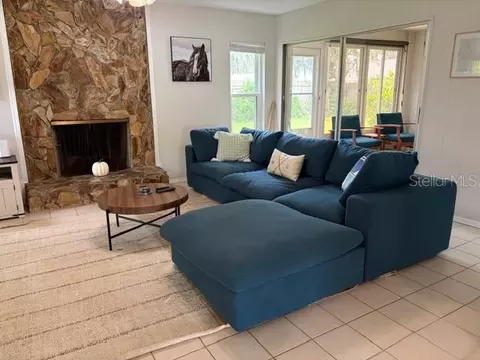 Living - 2190 SE 39th St, Ocala, FL 34480 photo 3 of 4