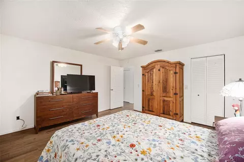 Bedroom - 8560 SW 90th St #E, Ocala, FL 34481 photo 3 of 5