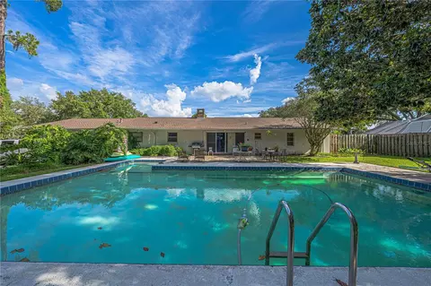 Exterior - 2137 SE 11th St, Ocala, FL 34471 photo 2 of 19