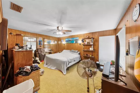 Bedroom - 2137 SE 11th St, Ocala, FL 34471 photo 7 of 9