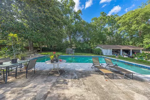 Exterior - 2137 SE 11th St, Ocala, FL 34471 photo 11 of 19