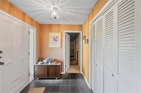Entry Way - 2137 SE 11th St, Ocala, FL 34471 photo 1 of 9