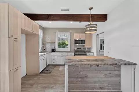 Kitchen - 1121 SE 29th St, Ocala, FL 34471 photo 5 of 5