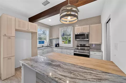 Kitchen - 1121 SE 29th St, Ocala, FL 34471 photo 1 of 5