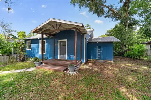 Exterior - 1121 SE 29th St, Ocala, FL 34471 photo 2 of 13