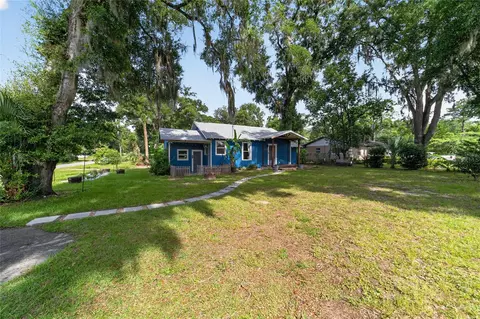 Exterior - 1121 SE 29th St, Ocala, FL 34471 photo 5 of 13