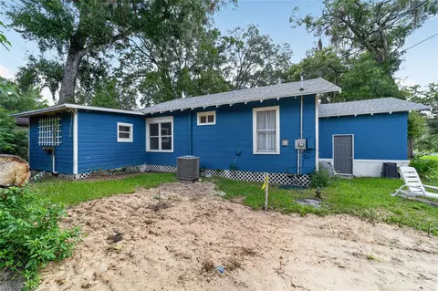 Exterior - 1121 SE 29th St, Ocala, FL 34471 photo 4 of 13