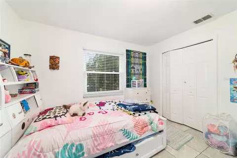 Bedroom - 4170 SE 65th Pl, Ocala, FL 34480 photo 5 of 7
