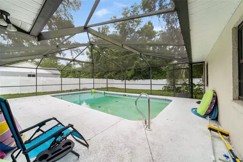 Exterior - 4170 SE 65th Pl, Ocala, FL 34480 photo 6 of 25