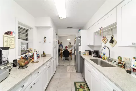 Kitchen - 4170 SE 65th Pl, Ocala, FL 34480 photo 3 of 4