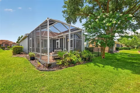 Exterior - 9524 SE 124th Loop, Summerfield, FL 34491 photo 5 of 9