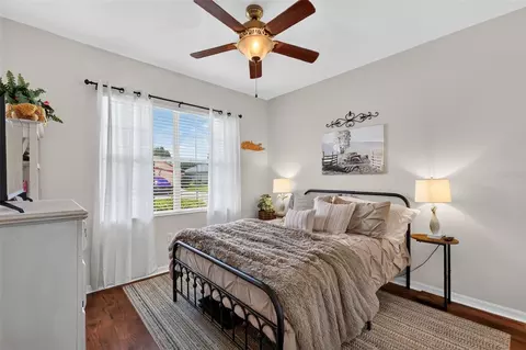Bedroom - 9524 SE 124th Loop, Summerfield, FL 34491 photo 3 of 3