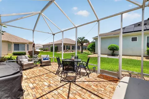 Exterior - 9524 SE 124th Loop, Summerfield, FL 34491 photo 2 of 9