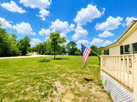 Exterior - 13817 NE 54th Pl, Williston, FL 32696 photo 8 of 8