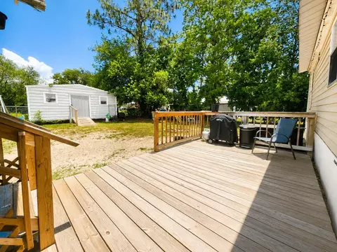 Exterior - 13817 NE 54th Pl, Williston, FL 32696 photo 6 of 8