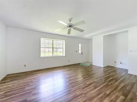 Living - 707 NE 46th Ct, Ocala, FL 34470 photo 3 of 6
