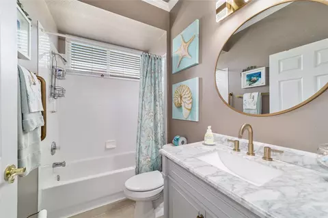 Bath - 2380 NW 55th Avenue Rd, Ocala, FL 34482 photo 5 of 5
