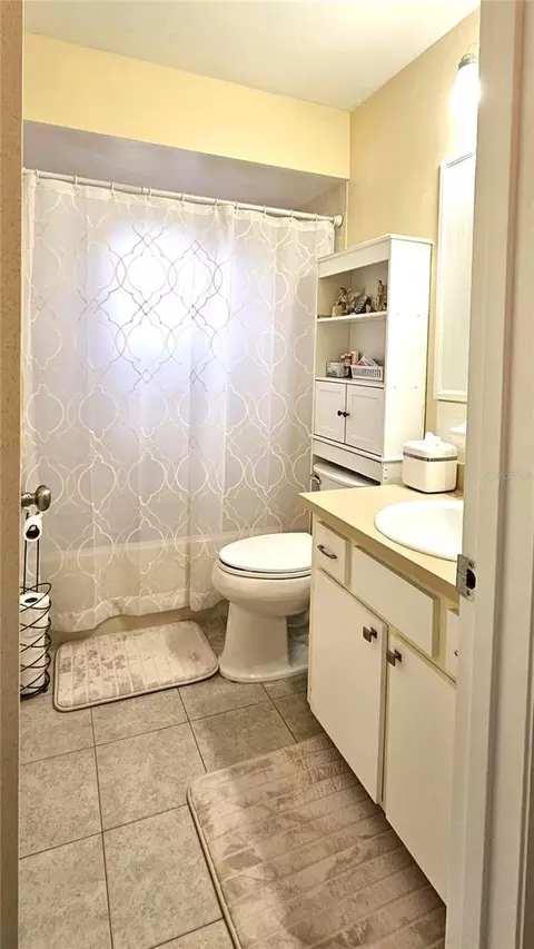 Bath - 10957 SW 79th Ter, Ocala, FL 34476 photo 1 of 2