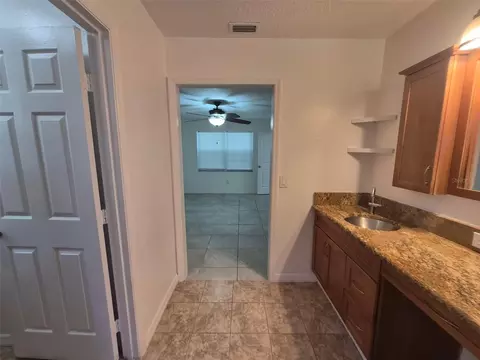Entry Way - 9 Teak Way Dr, Ocala, FL 34472 photo 2 of 4