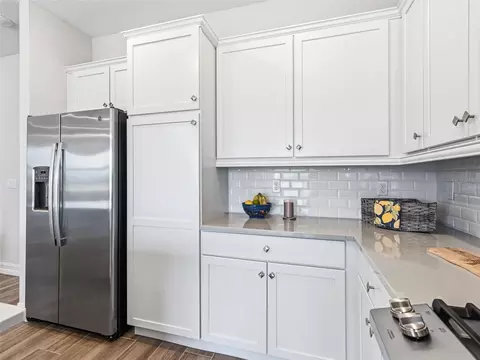 Kitchen - 5329 NW 34th St, Ocala, FL 34482 photo 5 of 7
