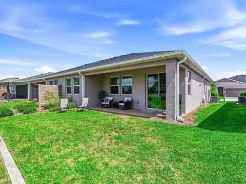 Exterior - 5329 NW 34th St, Ocala, FL 34482 photo 5 of 7