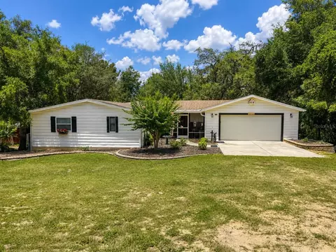 16363 SE 5th St, Silver Springs, FL 34488