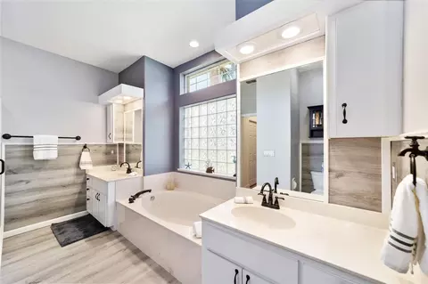 Bath - 6577 SW 111th Loop, Ocala, FL 34476 photo 1 of 4