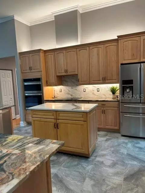 Kitchen - 6577 SW 111th Loop, Ocala, FL 34476 photo 9 of 16