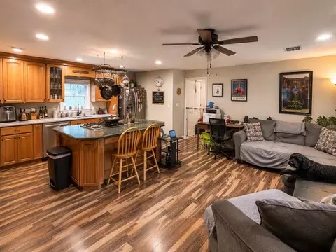 Kitchen - 9390 NE 16th Ter, Anthony, FL 32617 photo 1 of 1
