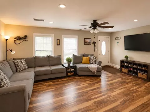 Living - 9390 NE 16th Ter, Anthony, FL 32617 photo 1 of 1