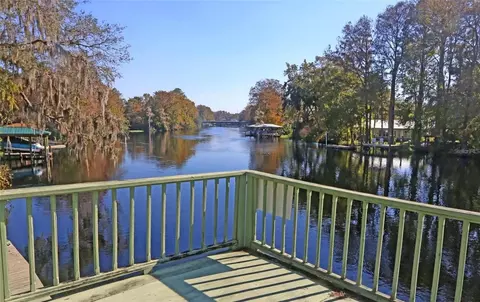 20906 River Dr, Dunnellon, FL 34431
