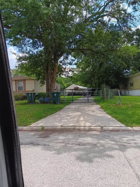 2153 Sunrise Dr, Jacksonville, FL 32246