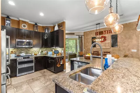Kitchen - 2616 SW 18th Ave NE, Ocala, FL 34471 photo 3 of 5