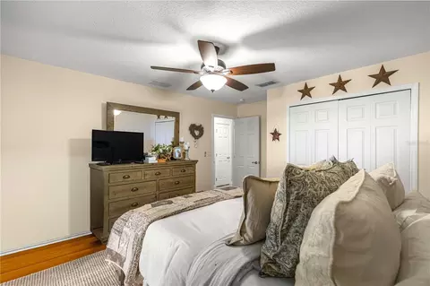 Bedroom - 2616 SW 18th Ave NE, Ocala, FL 34471 photo 7 of 9