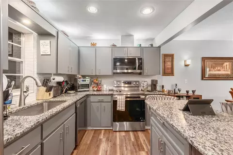 Kitchen - 8876 SW 95th Ln #E, Ocala, FL 34481 photo 3 of 6