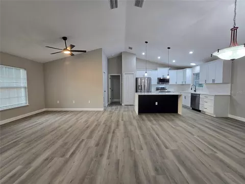 Living - 203 Emerald Rd, Ocala, FL 34472 photo 6 of 7