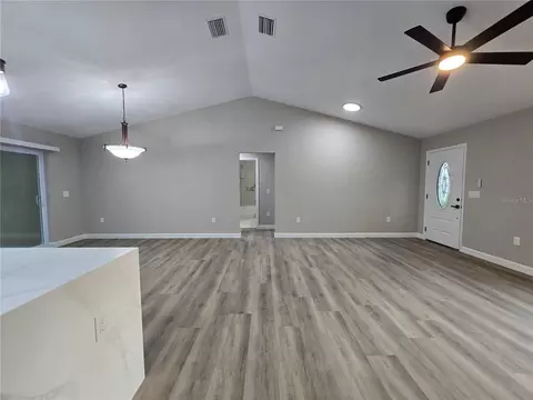 Living - 203 Emerald Rd, Ocala, FL 34472 photo 5 of 7