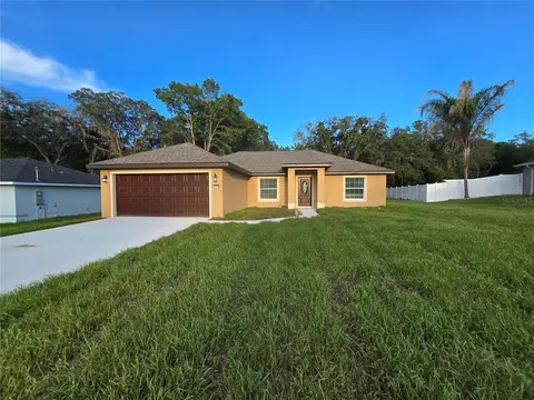 Exterior - 203 Emerald Rd, Ocala, FL 34472 photo 8 of 10